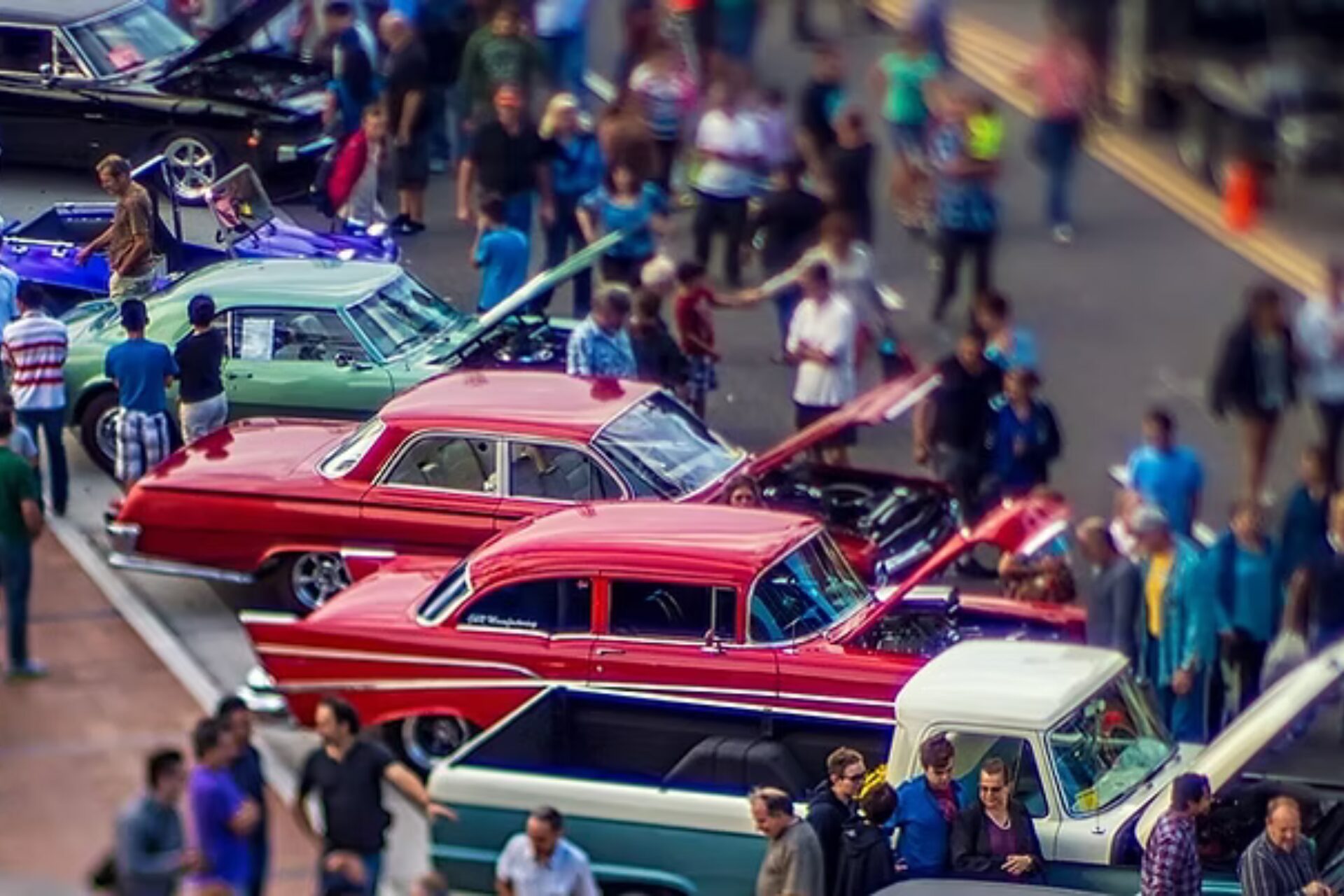 LA-AUTO-SHOW-CAR-EVENTS-GLENDALE-CRUISE-NIGHT